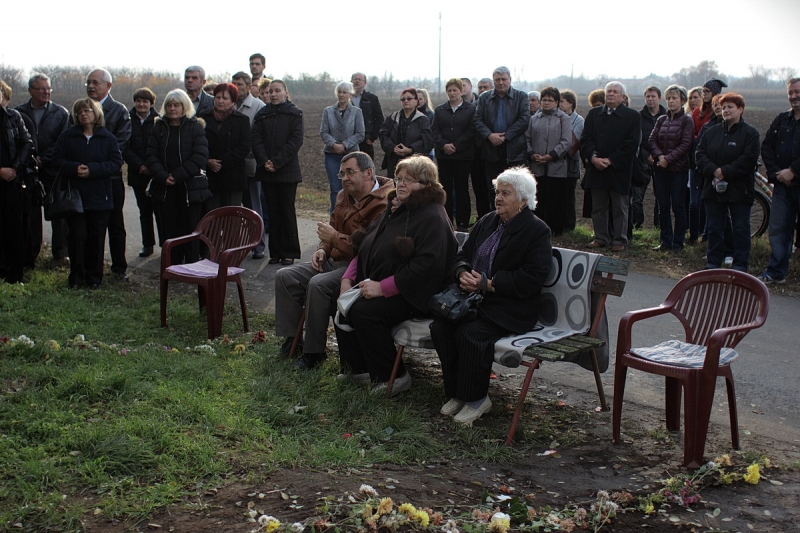 Felújított feszület Kistelekiszőlőben