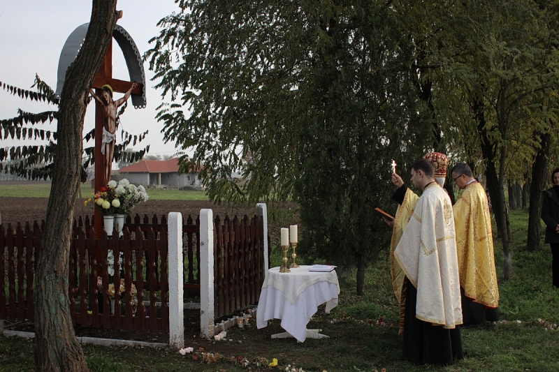 Felújított feszület Kistelekiszőlőben