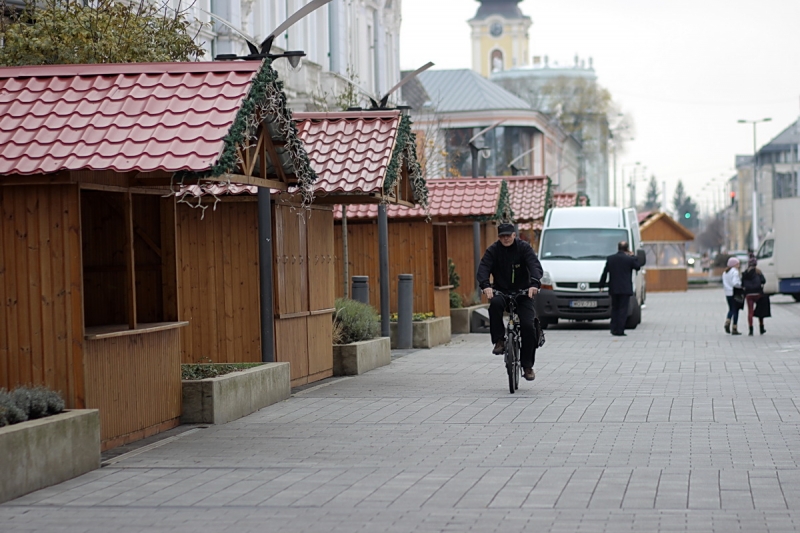 Hamarosan nyit az adventi forgatag