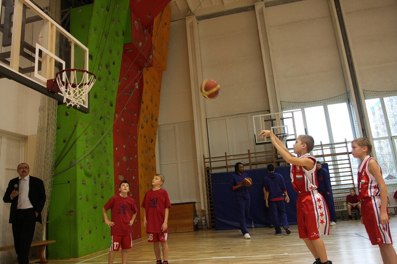 Átadták az Eötvös megújult tornatermét