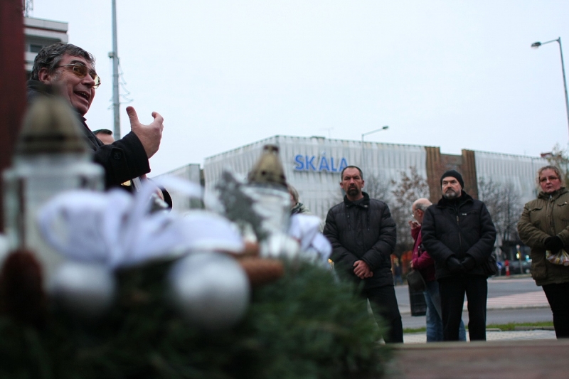 Adventi keresztet állított a Jobbik