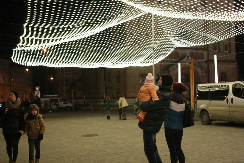 Felragyogtak az adventi fények