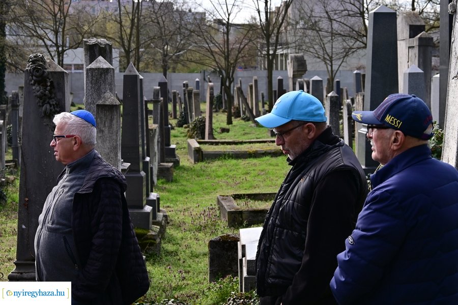 1848-as emlékező koszorúzás az izraelita temetőben - 2024