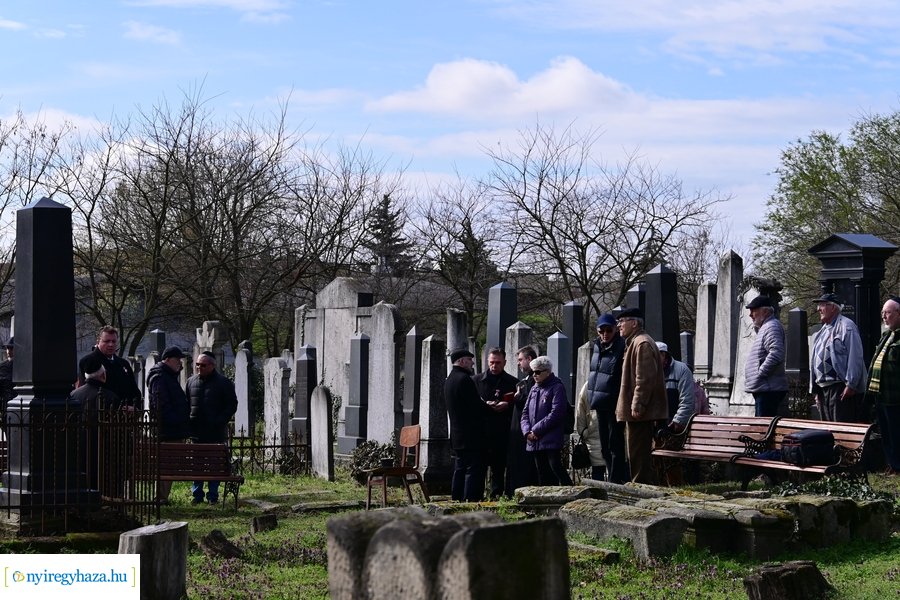 1848-as emlékező koszorúzás az izraelita temetőben - 2024