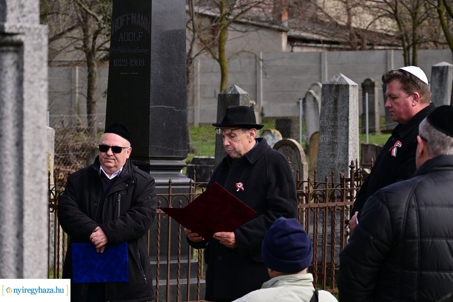 1848-as emlékező koszorúzás az izraelita temetőben - 2024