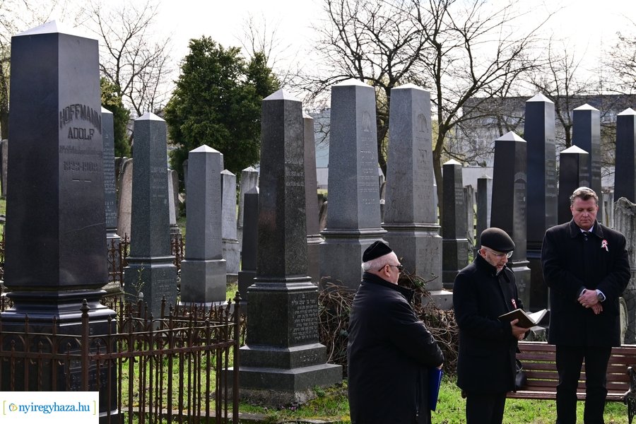 1848-as emlékező koszorúzás az izraelita temetőben - 2024