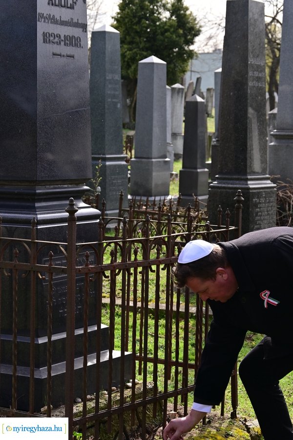 1848-as emlékező koszorúzás az izraelita temetőben - 2024