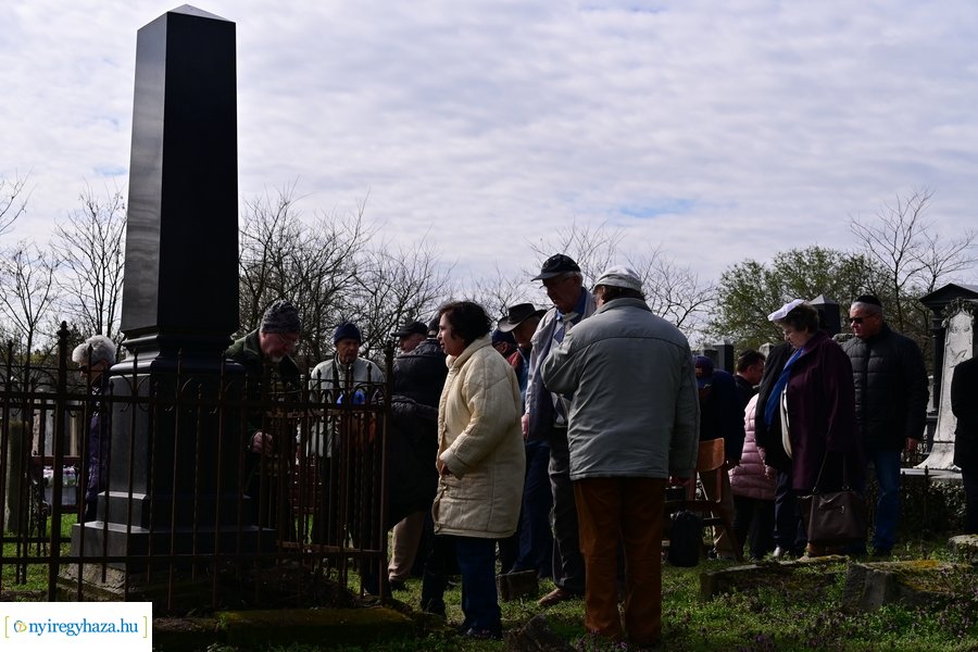 1848-as emlékező koszorúzás az izraelita temetőben - 2024