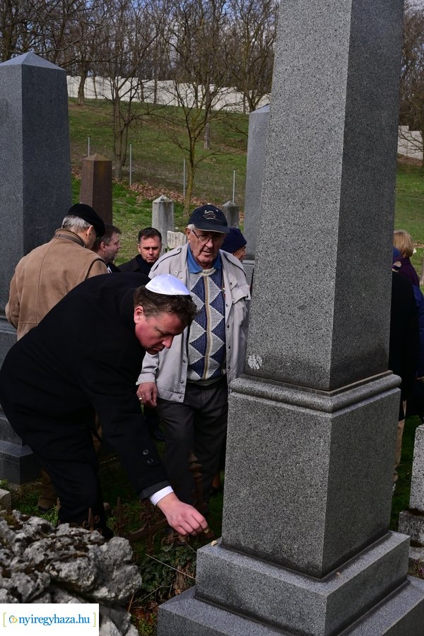 1848-as emlékező koszorúzás az izraelita temetőben - 2024