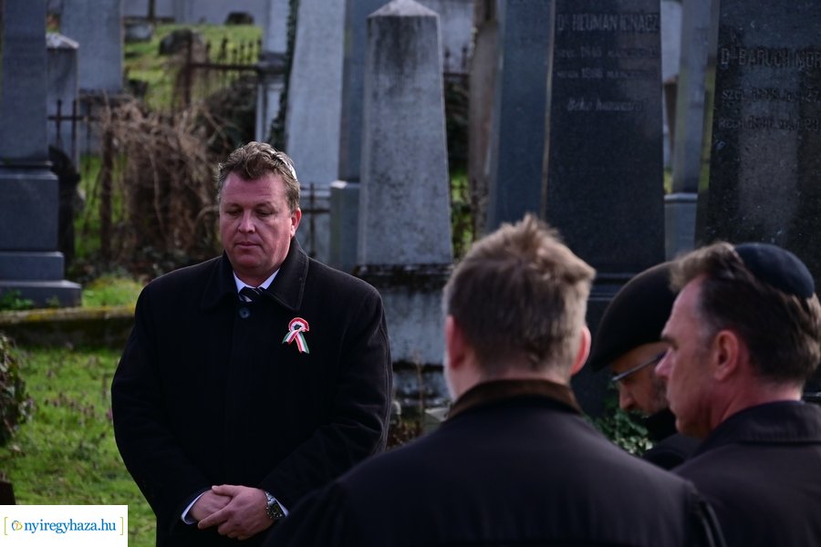 1848-as emlékező koszorúzás az izraelita temetőben - 2024