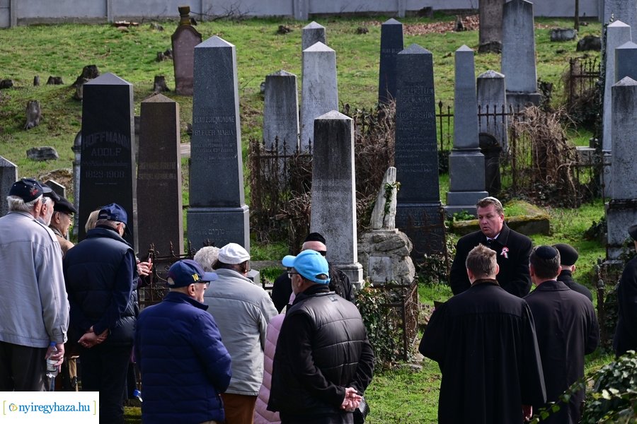 1848-as emlékező koszorúzás az izraelita temetőben - 2024
