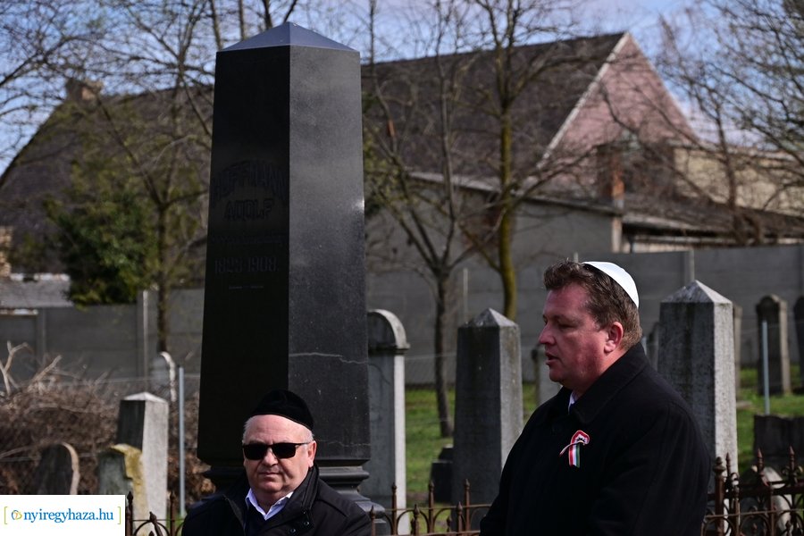 1848-as emlékező koszorúzás az izraelita temetőben - 2024