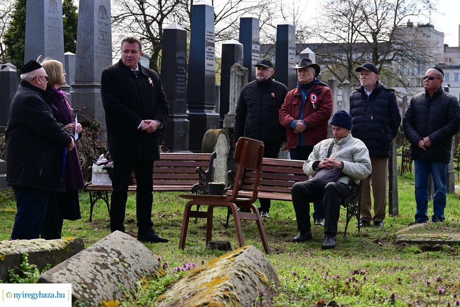 1848-as emlékező koszorúzás az izraelita temetőben - 2024