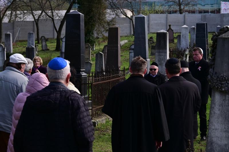 1848-as emlékező koszorúzás az izraelita temetőben - 2024