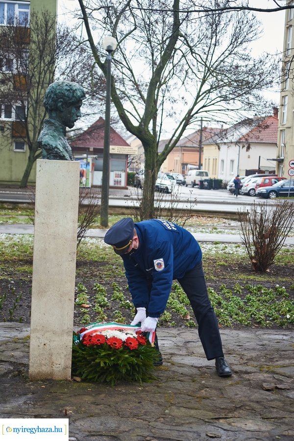 1848-as emlékező koszorúzások