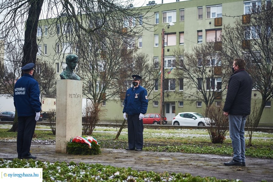 1848-as emlékező koszorúzások