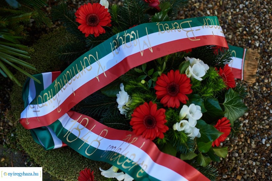 1848-as emlékező koszorúzások