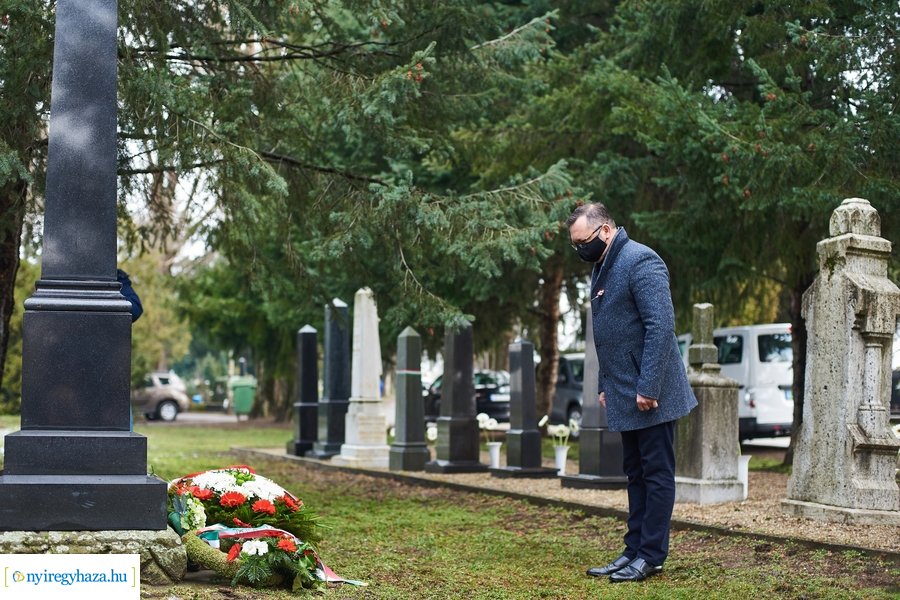 1848-as emlékező koszorúzások