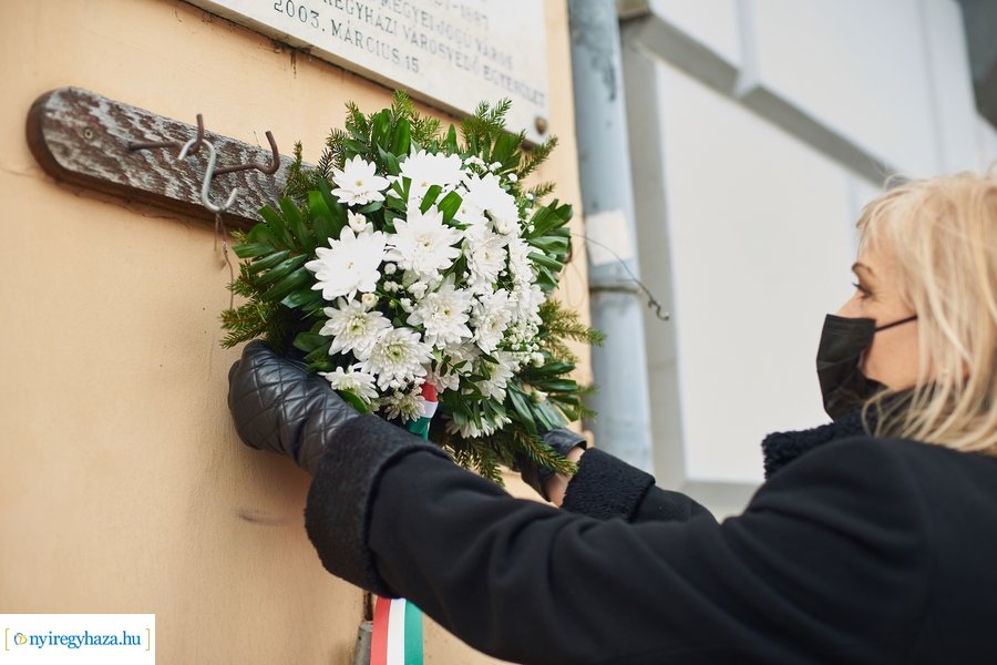 1848-as emlékező koszorúzások