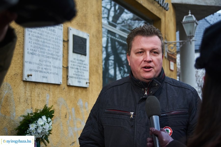 1848-as emlékező koszorúzások