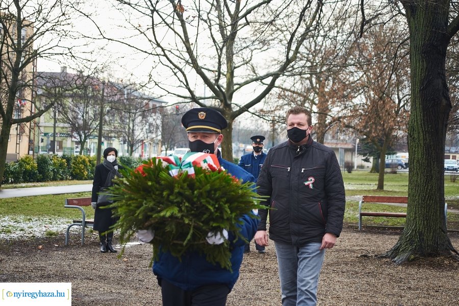 1848-as emlékező koszorúzások