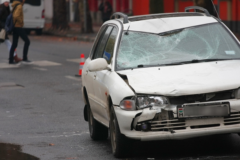 Kerékpárost gázoltak a Vasvári Pál utcán