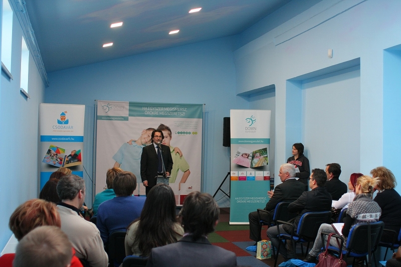 Átadták a Csodavárat