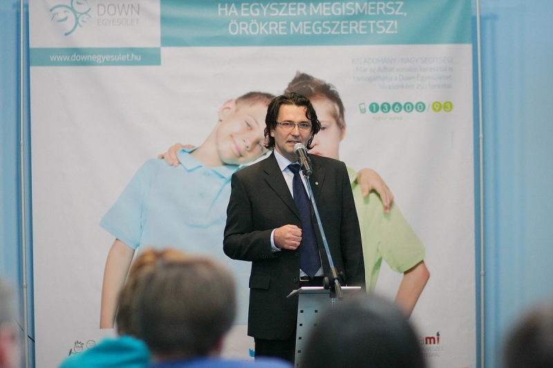 Átadták a Csodavárat