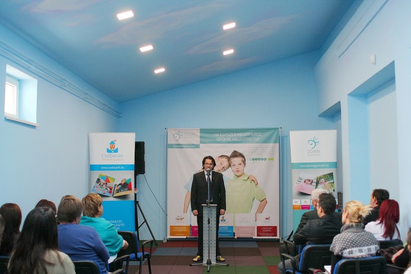 Átadták a Csodavárat