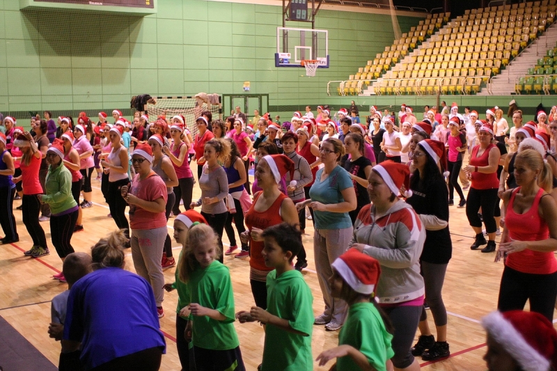 Ingyen zumba a Buszacsában