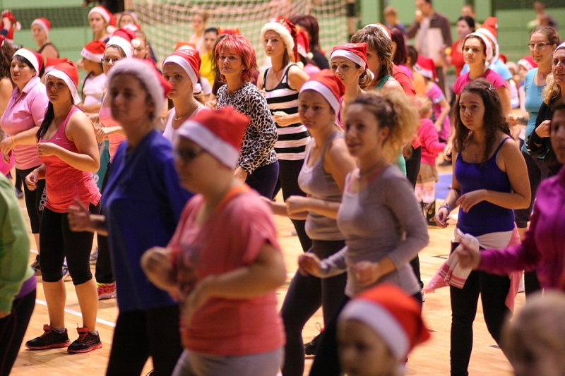 Ingyen zumba a Buszacsában