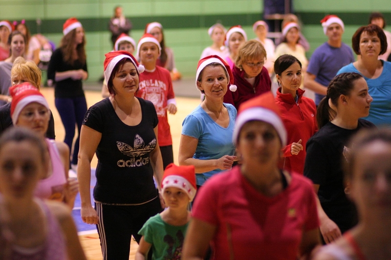 Ingyen zumba a Buszacsában