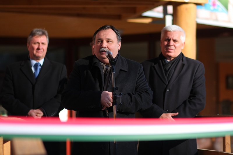 Átadták a Viktória házat