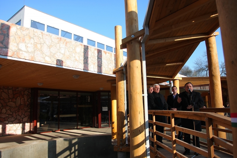 Átadták a Viktória házat