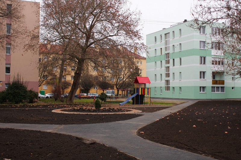 Megszépült az Állomás tér