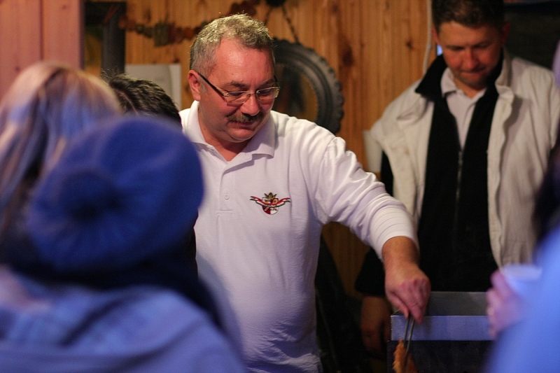 Lapcsánkával kedveskedtek a Forgatagban