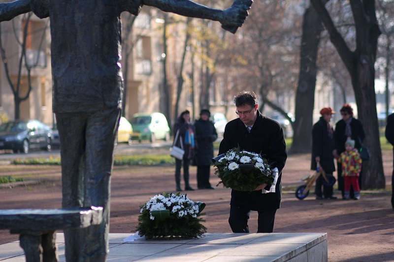 Váci Mihályra emlékeztek