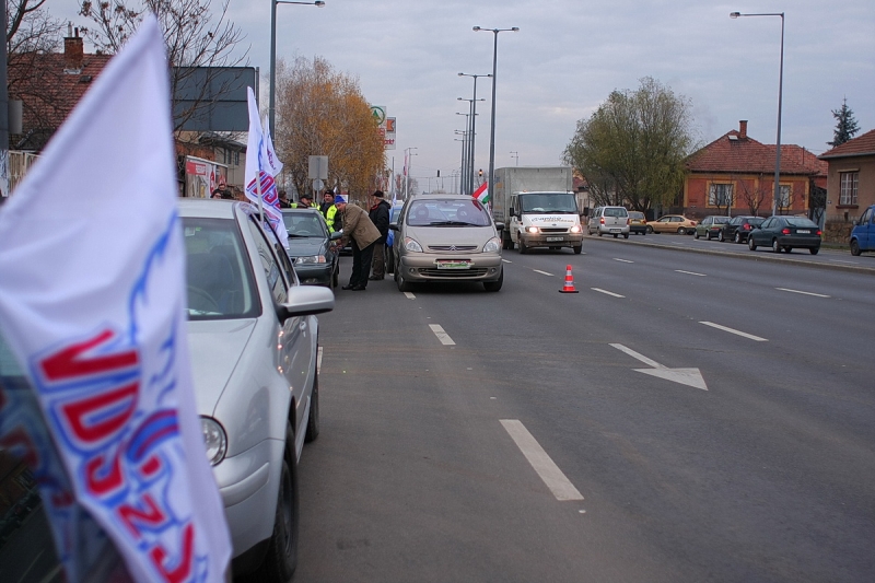 Szakszervezetek demonstráltak