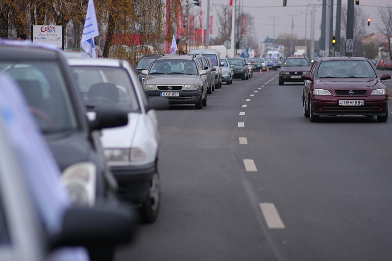 Szakszervezetek demonstráltak