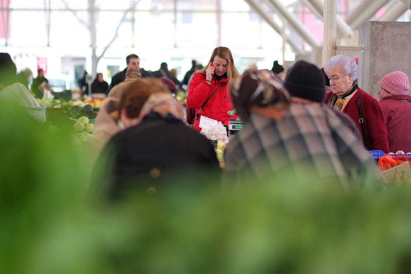 Megtelt élettel a fedett piac