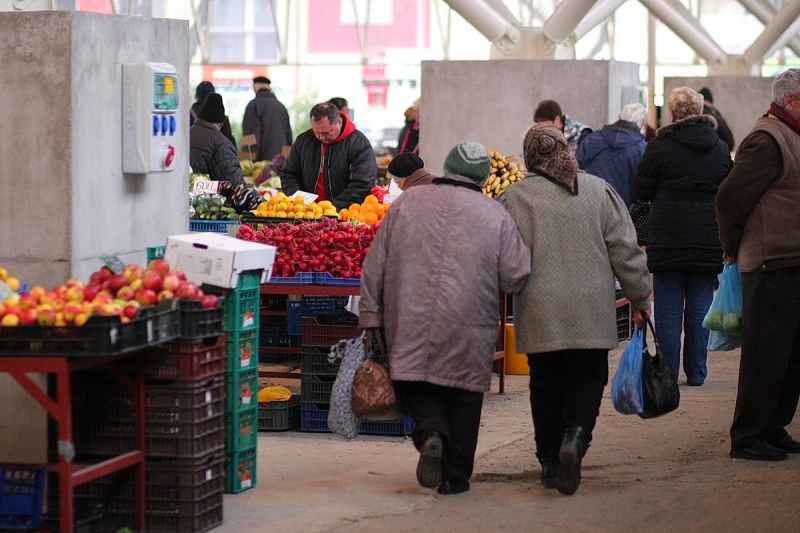 Megtelt élettel a fedett piac