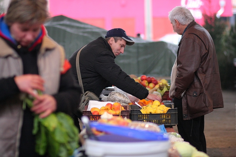 Megtelt élettel a fedett piac