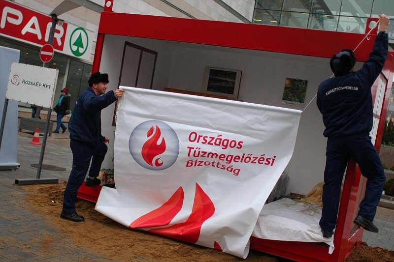 Figyelemfelkeltő gyakorlat a belvárosban