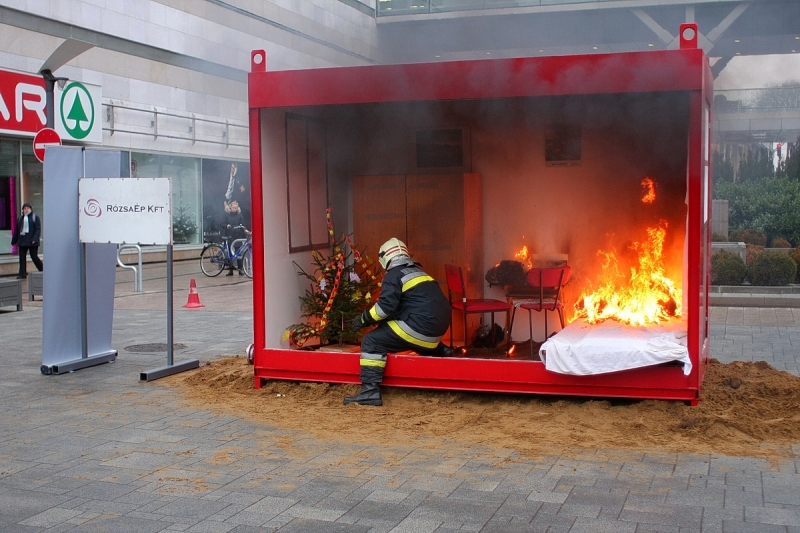 Figyelemfelkeltő gyakorlat a belvárosban