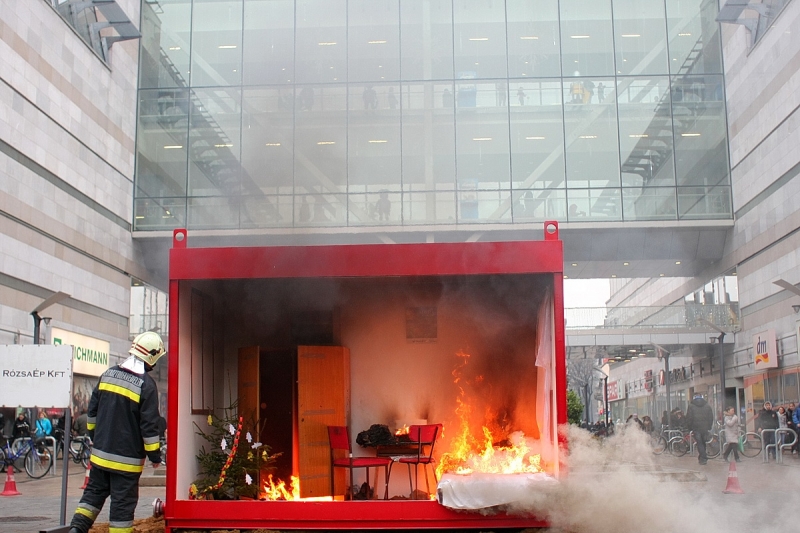 Figyelemfelkeltő gyakorlat a belvárosban