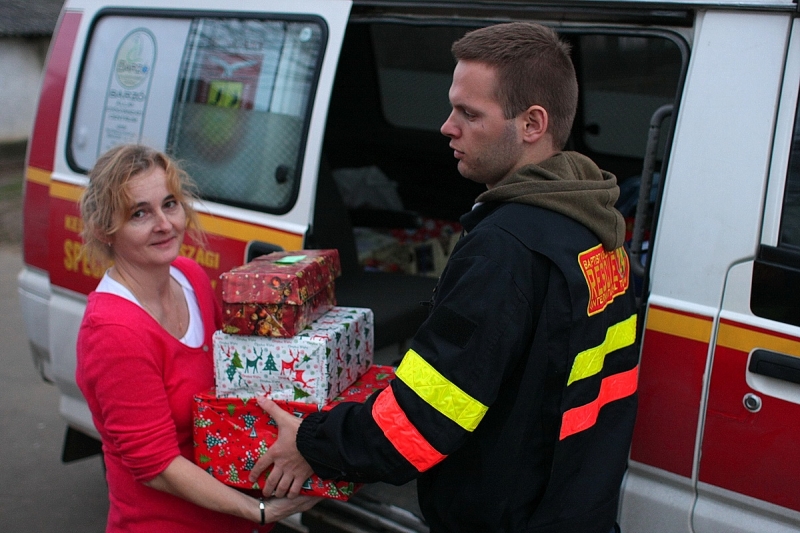 Cipősdoboz adományok érkeztek Butykára