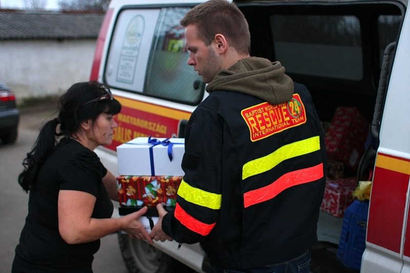 Cipősdoboz adományok érkeztek Butykára