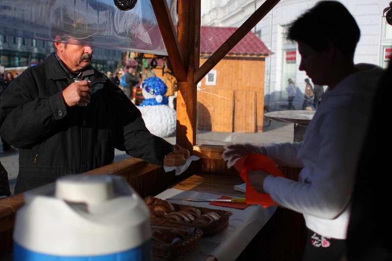 Péksütemény-meglepetés a forgatagban
