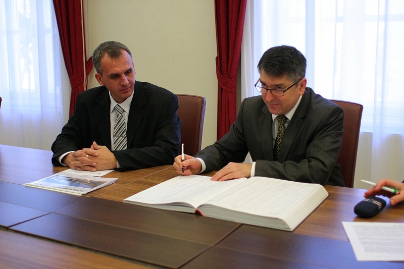 Lezárták a város temetői főkönyvét