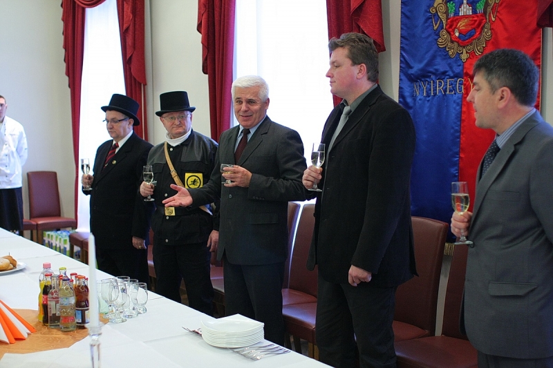 Újságírók munkáját köszönték meg